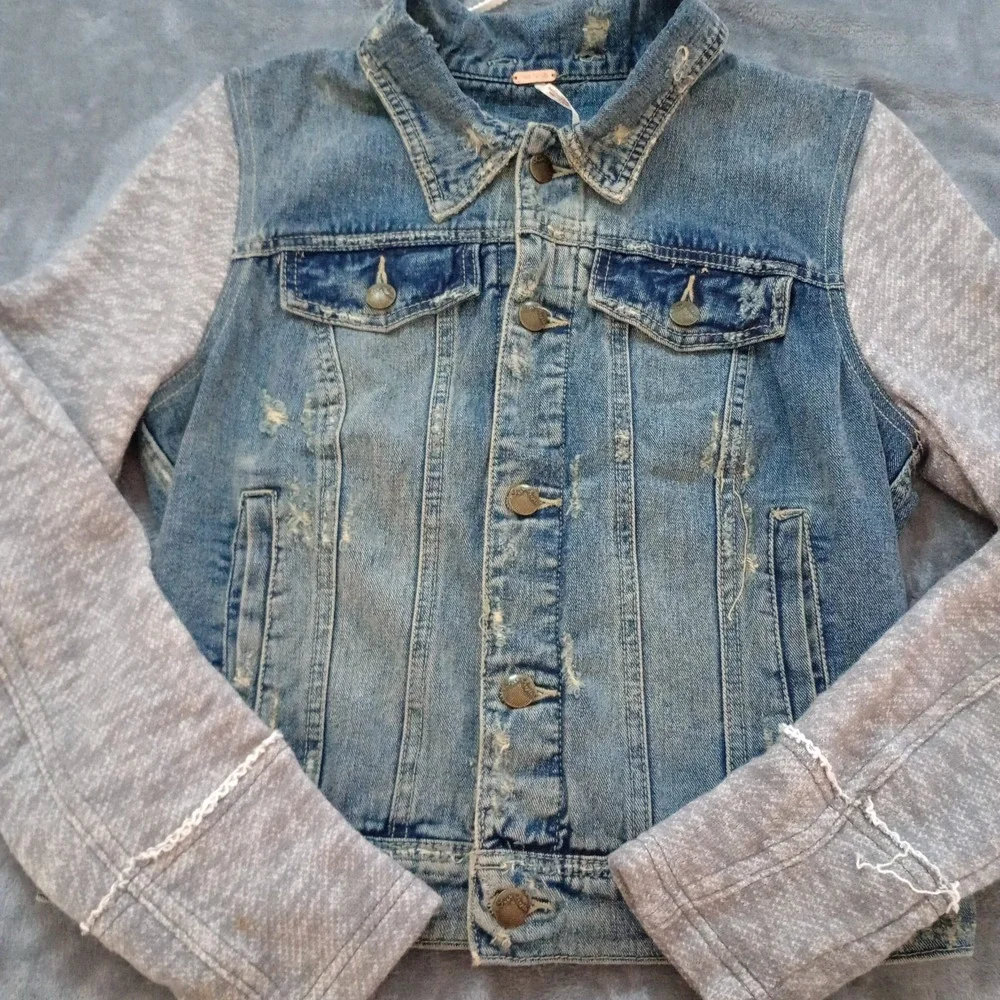Free People Denim Jacket Women's Small Hooded Trucker Knit Hybrid Distressed - Picture 16 of 16